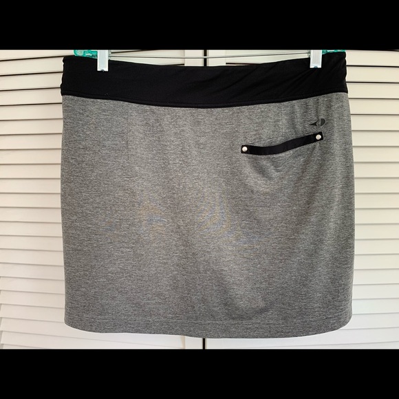 Grand Slam tennis skirt - Picture 2 of 4
